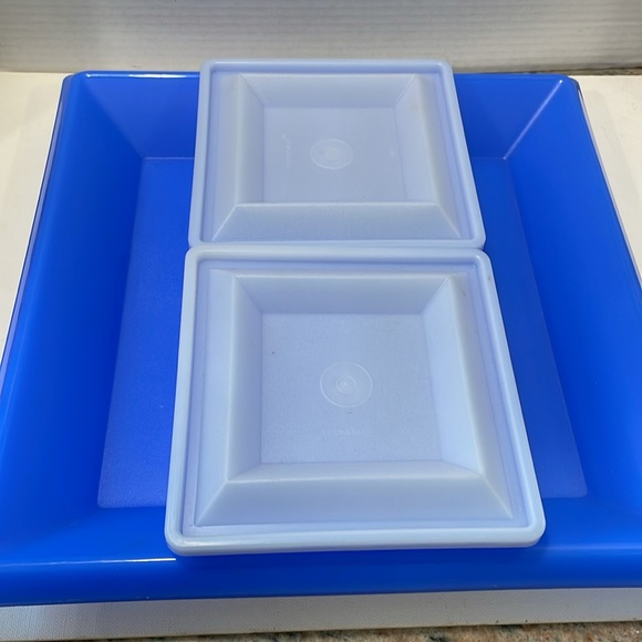 Tupperware serving trays (2 sets) - Picture 3 of 9